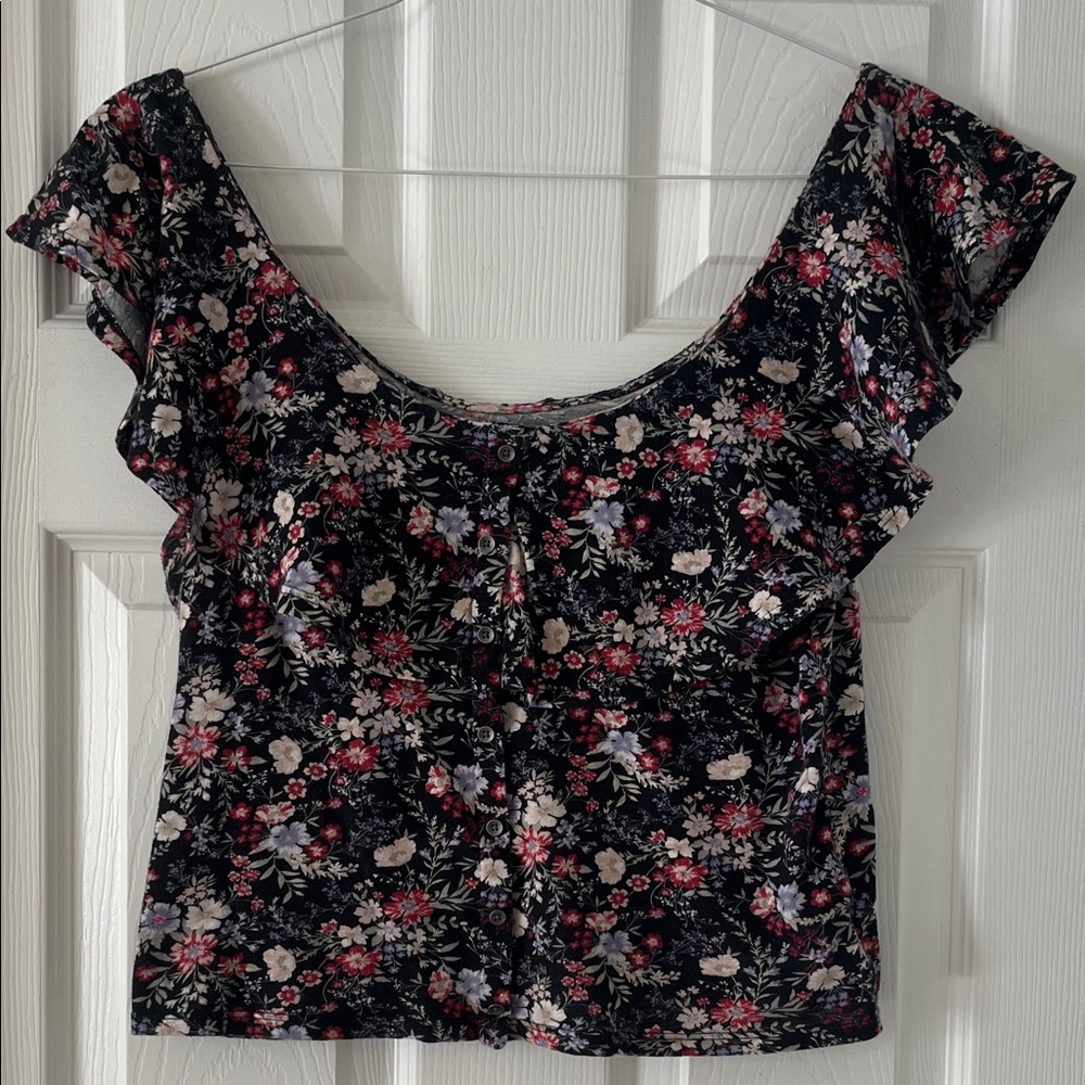 American Eagle Outfitters Black and Pink Floral Crop Top